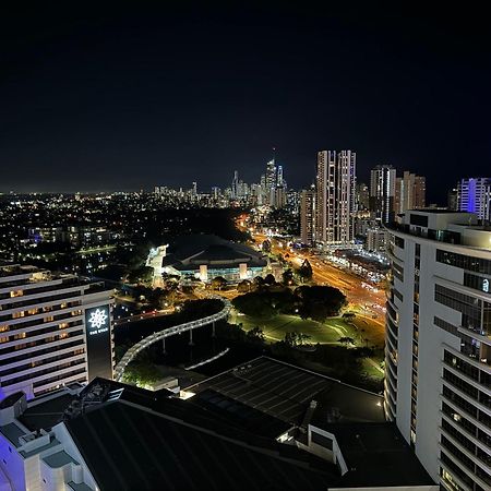 Lamour Ocean View Apartment I In Casino Broadbeach - Free Parking-195Cm Gold Coast Exterior foto